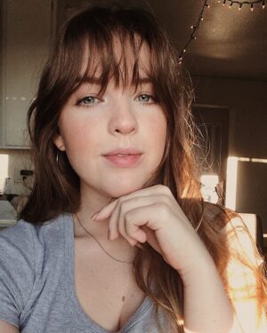 Aislinn Paul Instagram - 🌲🍂💫
