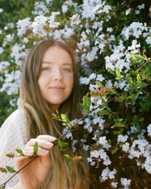 Aislinn Paul Instagram - I’ve Given Up and I Live in this Park Now: a series by wunderkind @acaciaevans