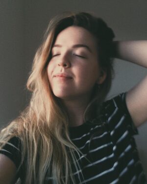 Aislinn Paul Instagram - If it's a selfie why are your eyes closed? HEY NO ONE ASKED YOU