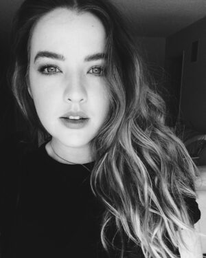 Aislinn Paul Instagram - You know when you take a selfie and you're like "I'm not really sure this is what I look like but whoever this is looks cool so I'm gonna post it anyway"? No? Just me?