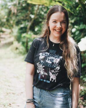 Aislinn Paul Instagram - Don’t mind me, I’m just a walking @wemovement poster 😅

But in all seriousness, my experiences with WE and @metowe are some of my most important & treasured memories, and this trip was no different. I am so grateful to everyone who made this happen, and I can’t wait to share more of it with you all 🧡