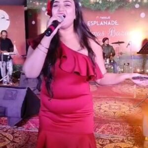 Aiswarya Behera Instagram - #CelebrityAnchoring  for #ChristmasBaazar #MusicalNights #Esplanade #AiswaryaBehera #India #Bhubaneswar #December25 #2022
#Performer #Actress