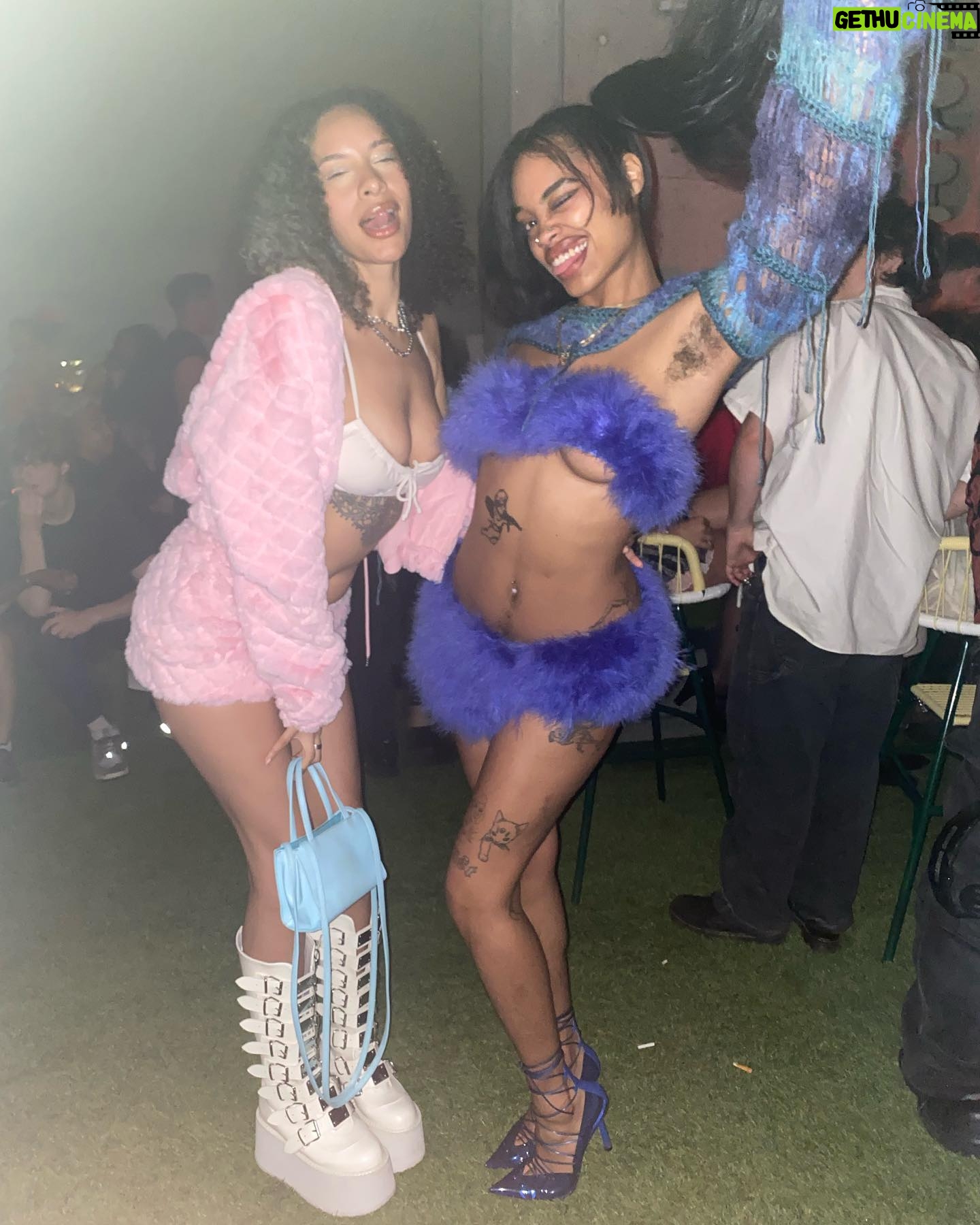 Ajani Russell - 2.3K Likes - Thank you everyone for coming out to Pride or whatevaaaaš¤Ŗš¤ it was the first pride party Iāve ever hosted and yāall looked so fab! @alima_lee thank you so much I LOVE YOU and @lebainnyc TY for having us! Literally made my fit day of but we ATE down. Couldnāt have been sexier šš«”š½