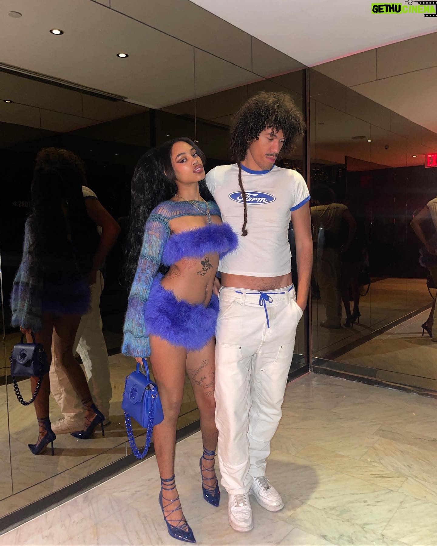 Ajani Russell - 2.3K Likes - Thank you everyone for coming out to Pride or whatevaaaaš¤Ŗš¤ it was the first pride party Iāve ever hosted and yāall looked so fab! @alima_lee thank you so much I LOVE YOU and @lebainnyc TY for having us! Literally made my fit day of but we ATE down. Couldnāt have been sexier šš«”š½