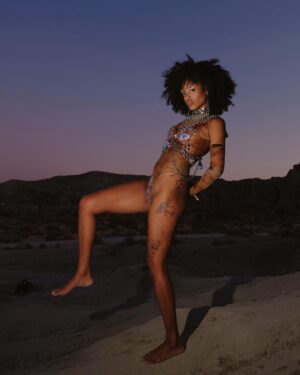 Ajani Russell Instagram - cleansing the deepest facets of my mind

Very special project conceptualized and executed with my friends 💛
