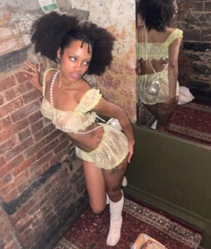Ajani Russell Instagram - This is way too many photos but I felt cute so you gone see them all :3 🌼✨☀️🍋💛