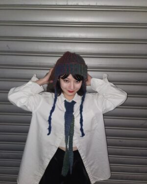 Aju Makita Instagram - ☺︎
帽子とネクタイ編んだ🧶🪡