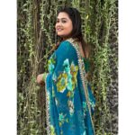 Akalya Venkatesan Instagram - Chill with green ❤️❤️❤️❤️ Beautiful saree @srisaicollections9