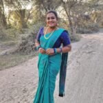 Akalya Venkatesan Instagram - ❤️❤️❤️@sara_makeover_artist lovely saree draped and 💄 ❤️