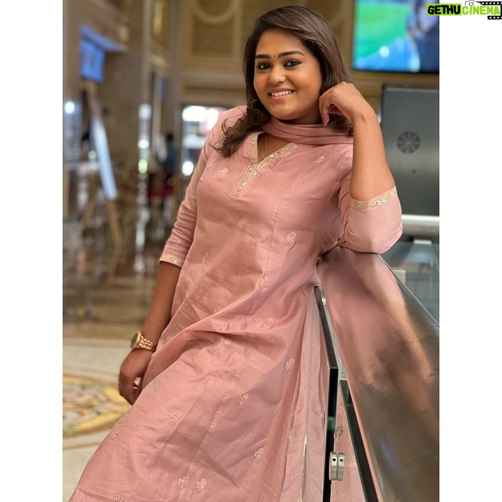 Akalya Venkatesan Instagram - Sollvaa sir😍😘 #newpost