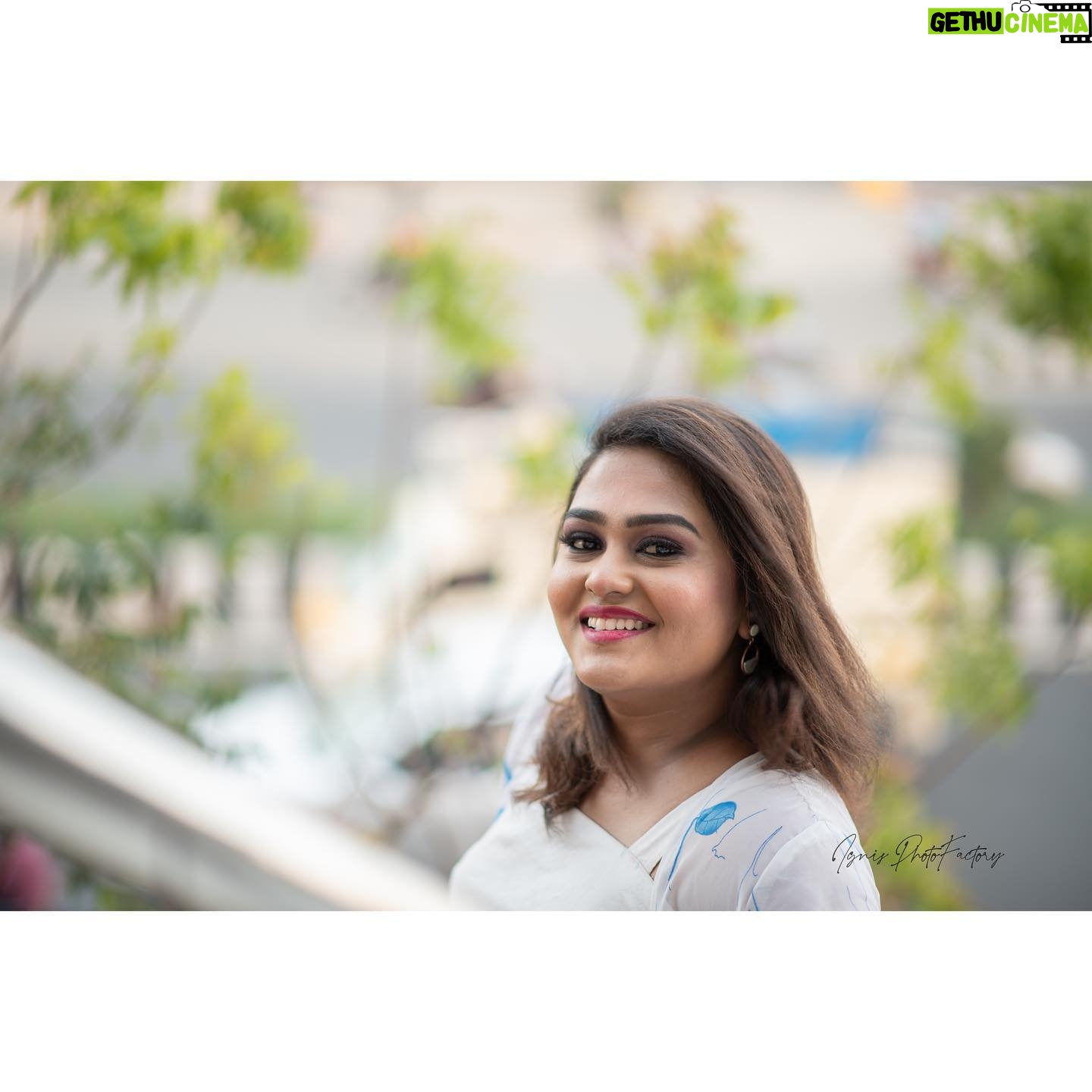 Akalya Venkatesan Instagram - @jyotishdhiwakar.vastramvesture @nithu_makeup_artist @ignis_photofactory