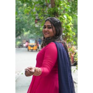 Akalya Venkatesan Instagram - Be yourself 🩷🩷🩷 @_gina_couture 
@suganvino_vs 😍