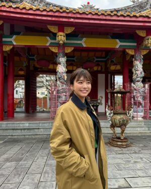 Akane Sakanoue Instagram - .
2月17日（土）映画『違う惑星の変な恋人』の舞台挨拶に
筧美和子さん、木村監督と登壇させていただきます！

場所はアップリンク吉祥寺、新宿武蔵野館です。
詳細は映画の公式SNSや映画館のHPでご確認下さい！

そして、KTN テレビ長崎の
『PUSH MAN～長崎で推しを見つけてみた件～』に
第9〜12回ゲストで出演しております。

私がアミューズに入ったきっかけもPUSH MANという
オーディションだったので、親近感がありました。
そんな番組に呼んでいただけて嬉しかったです☺︎
長崎県の皆さんぜひチェックしてください〜！

初登場は2月15日深夜0時30分〜放送です📺
写真はロケのオフショットです。