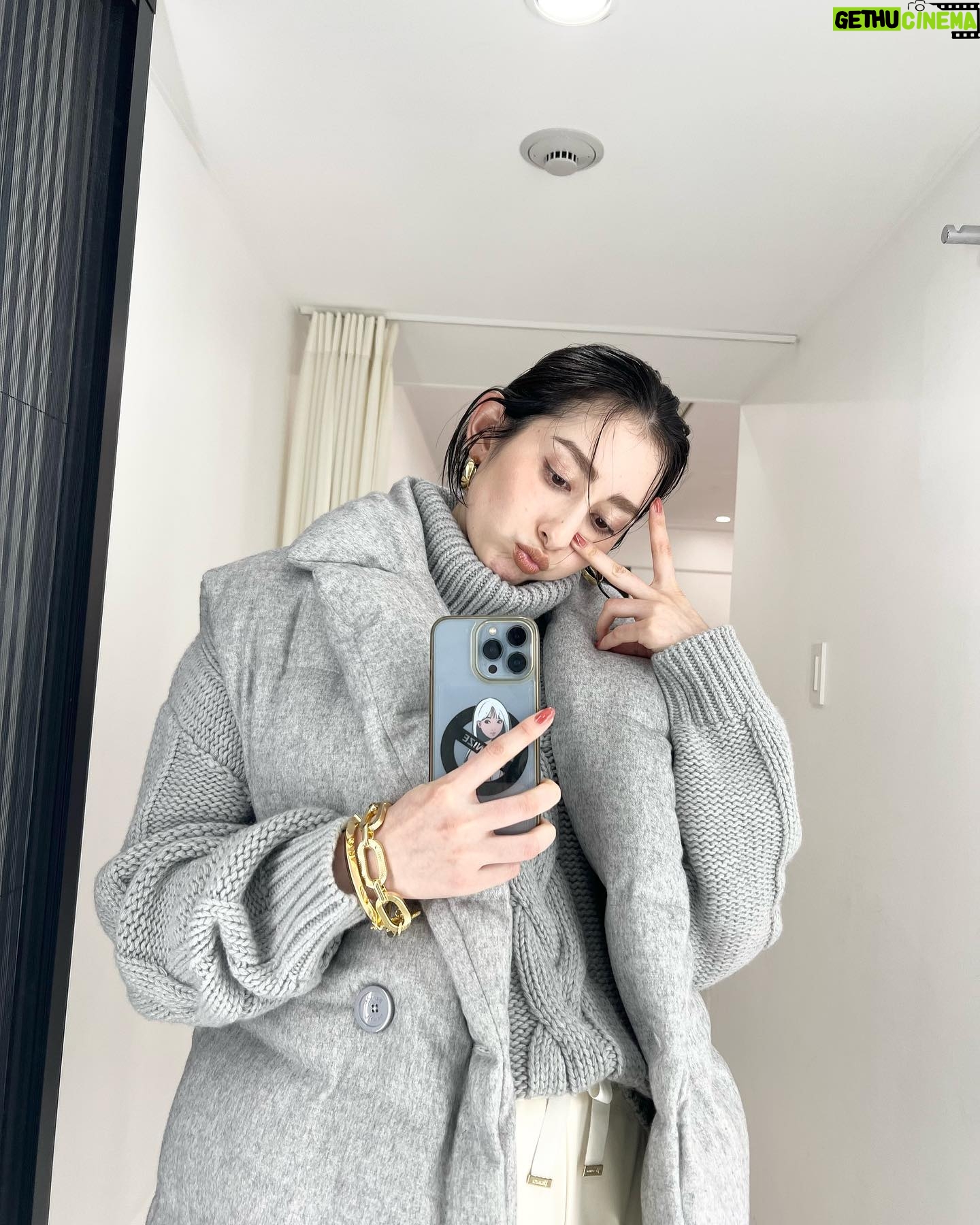 Akari Hayami - 5.5K Likes - _
#VERY 10月号でてます
#早見あかりのITHINK 配信されてます
今日の #ナンウマ は23時からです
お知らせいっぱい!よろしくぅー🔥
