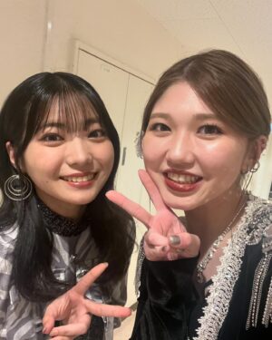 Akari Takeuchi Instagram - かみちゃんと三色団子🍡
可愛いsisters🫶

#アンジュルム
