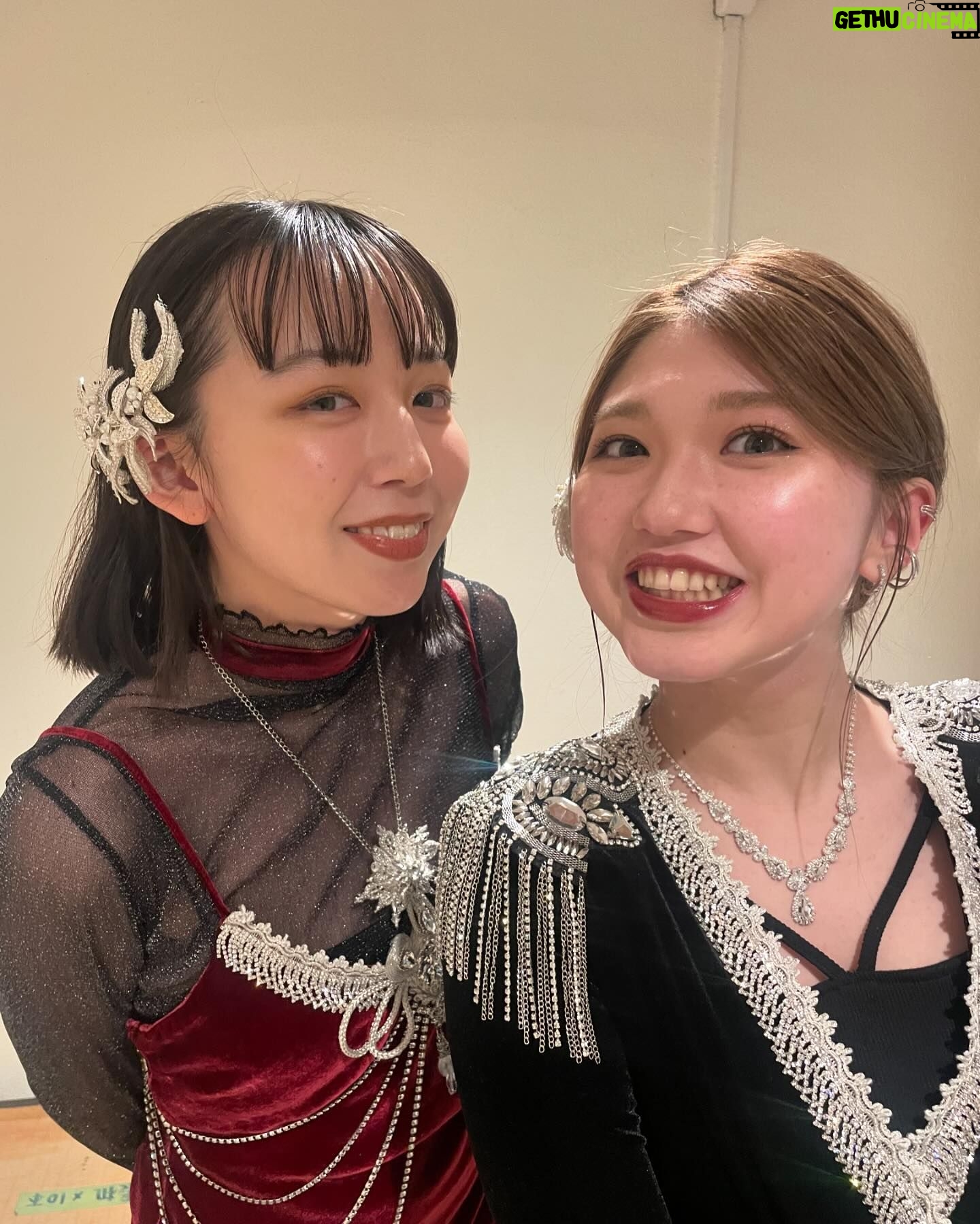 Akari Takeuchi - 6.4K Likes - カウントダウンライブで大阪に行く朝、めちゃくちゃ早くて周りはみんな寝てたのに私達だけ新大阪着くまで一生喋ってた😂
で、舞台袖でも喋ってて怒られた🤫笑
#ハッピーバレンタイン