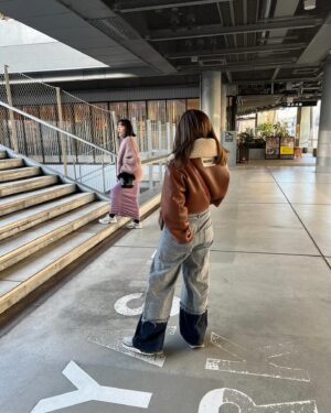 Akari Takeuchi Instagram - なーんか左手鼻に付くね😂🕺

@rinakatsuta 
ISETAN POPUPおつかれ👏👏