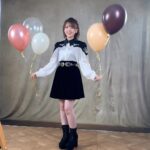 Akari Kito Instagram - 🎶いよいよ明日🎹 #鬼頭明里 2ndアルバム「Luminous」 10月12日(水)発売✨ 今日は動画をお届け‼️ 風船を楽しそうにパタパタする鬼頭さん🎈 💿CD情報 kitoakari.com/luminous 🎶クロスフェード試聴 youtu.be/sMn971wG_TQ 🎭 リード曲「Esquisse」 MV youtu.be/hcGsPuAMZI8