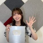 Akari Kito Instagram - ˗ˏˋ ㊗チャンネル登録者数10万人 ˎˊ˗ #鬼頭明里 Official Artist Channel チャンネル登録者数10万人突破を記念し YouTube本社様より銀の盾が届きました🎉 いつも応援いただきありがとうございます！ 次は金の盾目指してがんばるぞ🔥 https://www.youtube.com/channel/UCU_E2DHcyQu-Toohyd1vzRw