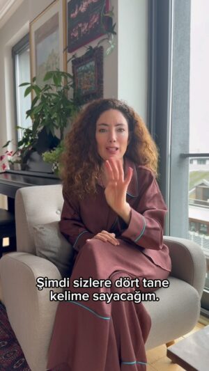 Akasya Asıltürkmen Instagram - Şimdi kokoloji testinin yorumuna bakalım; 

Köpek: Kendimizi anlatan bir metafordur ve onu anlattığınız kelime kendinize bakış açınızdır. 

Kedi:  Eşinizi, sevgilinizi veya sevdiğinizi anlatan bir metafordur ve ona karşı bakış açınızdır.

Sıçan: Sevmediğiniz kişileri anlatan bir metafordur ve onu anlattığınız kelime onlara karşı bakış açısı. 

Deniz: Hayatınızı anlatan bir metafordur ve onu anlattığınız kelime hayata bakış açınızdır. 

#kokoloji #psikoloji #davranışbilimleri #reels #keşfet 

Kaynak: @psikolojivebilgi