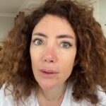 Akasya Asıltürkmen Instagram - Kirpik, tırnak, bakım takım malzemelerinin yan etkileri, artısı eksisi, biz ne diyoruz insanlar ne anlıyor ve yaşasın halkların kardeşliği isimli çalışma ☺️🍏🍏🍏 #işbirliği #reklam belki markalar geçirdiysem diye.