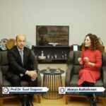 Akasya Asıltürkmen Instagram - Kadın ve Damar Sağlığı etkinliğimizde bir araya geldiğimiz sevgili @akasyasilturkmen ile kadınlarda yaygın bir şekilde görülen “varis” üzerine keyifli bir sohbet gerçekleştirdik. Görüntüsü itibariyle kadınların rahatsızlık duyduğu varis; estetikten öte, bir damar sağlığı sorunudur. Özellikle günümüzün gelişen tıp teknolojileri ile varis tedavisi, alanında uzman hekimlerce kolaylıkla yapılabilmektedir. We had a pleasant conversation with our dear @akasyasilturkmen, whom we met at our Women and Vascular Health event, about “varicose veins”, which are commonly seen in women. Varicose veins make women uncomfortable due to their appearance; More than aesthetics, it is a vascular health problem. Especially with today’s developing medical technologies, varicose vein treatment can be easily performed by physicians who are experts in their field. #SuatDoğancı #Varis #VenözYetmezlik #DVT #DerinVenTrombozu #ToplarDamarCerrahisi #Pelvikağrı #VarisTedavisi #DerinVenTrombozu #DVT #Lipödem #Lenfödem #DamarCerrahisi #LazerVarisTedavisi #Vasküler #Endovascular #DamarHastalıkları #ProfDrSuatDoğancı #DrSuatDoğacı #SuatDoganci #MayThurner #MayThurnerSendromu #KadınveDamarSağlığı #KadınlarınGizliHastalığı