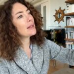 Akasya Asıltürkmen Instagram - Kiloluk kitap satışımız mevcuttur😅😂😂😂