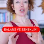 Akasya Asıltürkmen Instagram - 🪽🪽🪽Hareket etmeyi birazcık bırakmak nasıl canımıza okuyor bilemezsiniz! Ya da biliyorsunuz çünkü eskiden kolayca yaptığınız şeyleri yapmakta güçlük çekiyorsunuz. 🌼🌼🌼Şu gördüğünüz basit hareketi hafife almayın, zorlansanız bile mutlaka deneyin. Zorlanmayanlar; tekrar sayısını arttırabilirsiniz. 🍎🍎🍎 Kazancınız ne mi olacak? Dengeli bir duruş ve tabii esneklik.