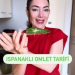 Akasya Asıltürkmen Instagram - İşte yaptığım ilk günden beri vazgeçemediğim Ispanaklı omlet! 💚💚💚 (tekrar yükledim, sesten ötürü) Malzemeler 10-15 dal ısapanak İki yumurta İki kaşık yulaf Göz kararı taze kaşar Tuz Zeytinyağı ve biraz tereyağı Tarif için @beslenmeninbilimi ’ne teşekkür. Sayfasında çok güzel şeyler var, bakın derim.