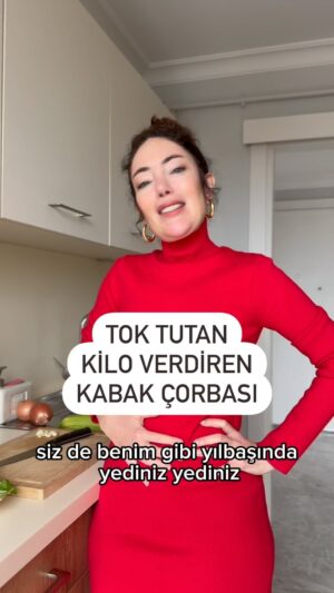 Akasya Asıltürkmen Instagram - Kabak çorbası tarifi
 
➢ 2 adet kabak
➢ 2 soğan
➢ 2 domates
➢ 2 yemek kaşığı bulgur
➢ 1 demet nane
➢ 1 demet maydanoz
➢ 1 demet dereotu
➢ Kuru nane
➢ Pulbiber
➢ Kimyon
➢ Sarımsak
➢ Az tuz
➢ 5-6 bardak su
 
 
NOT: Tüm malzemeler doğranacak.kaynar suya atılacak blenderdan geçirilecek.  Tarif için @eatcleanturkey ’e çok teşekkür! 

#diyet #zayıflıyorum #fit #reels #keşfet #çorbatarifleri