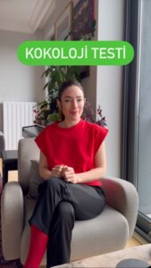 Akasya Asıltürkmen Instagram - 1- Yanınızda olan kişi sizin hayatınızda önemli bir yere sahiptir. Kaybettiğiniz bir yakınınız ya da özlemini çektiğiniz birisi de olabilir. 2- Hayvanın büyüklüğü, vahşi olup olmadığı kişisel problemlerinizi ne kadar büyük ve zararlı gördüğünüzü temsil eder. 3- Hayvan ile aranızda geçen karşılaşmanın şiddeti problemleriniz ile nasıl baş ettiğinizi gösteriyor. (Pasif - agresif) 4 - Hayallerinizdeki evin büyüklüğü problemleri çözmek için ne kadar istekli olduğunuzu gösterir. Çitler var ise daha kapalı bir insan yok ise daha açık karakterli bir insan olduğunuzu temsil eder. “Kokoro” Japonca’da “kalp” veya “ruh” anlamına gelir. Dolayısıyla, kokoloji kelimesi, duygu veya ruh haliyle ilgili psikolojik oyun veya testleri ifade eder. Bu tür oyunlar genellikle duyusal faktörleri kullanarak katılımcıların duygusal durumlarını anlamaya çalışır. Kokoloji, eğlenceli bir şekilde insanların duygusal tepkilerini keşfetmeyi amaçlar. Kaynak: @meltemkahramn #reels #kişiselgelişim #psikoloji #tavsiye #akasyatips