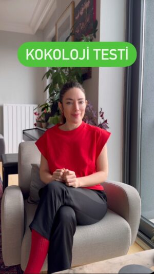 Akasya Asıltürkmen Instagram - 1- Yanınızda olan kişi sizin hayatınızda önemli bir yere sahiptir. Kaybettiğiniz bir yakınınız ya da özlemini çektiğiniz birisi de olabilir. 

2- Hayvanın büyüklüğü, vahşi olup olmadığı kişisel problemlerinizi ne kadar büyük ve zararlı gördüğünüzü temsil eder. 

3- Hayvan ile aranızda geçen karşılaşmanın şiddeti problemleriniz ile nasıl baş ettiğinizi gösteriyor. (Pasif - agresif) 

4 - Hayallerinizdeki evin büyüklüğü problemleri çözmek için ne kadar istekli olduğunuzu gösterir. Çitler var ise daha kapalı bir insan yok ise daha açık karakterli bir insan olduğunuzu temsil eder.

“Kokoro” Japonca’da “kalp” veya “ruh” anlamına gelir. Dolayısıyla, kokoloji kelimesi, duygu veya ruh haliyle ilgili psikolojik oyun veya testleri ifade eder. Bu tür oyunlar genellikle duyusal faktörleri kullanarak katılımcıların duygusal durumlarını anlamaya çalışır. Kokoloji, eğlenceli bir şekilde insanların duygusal tepkilerini keşfetmeyi amaçlar. 

Kaynak: @meltemkahramn 

#reels #kişiselgelişim #psikoloji #tavsiye #akasyatips