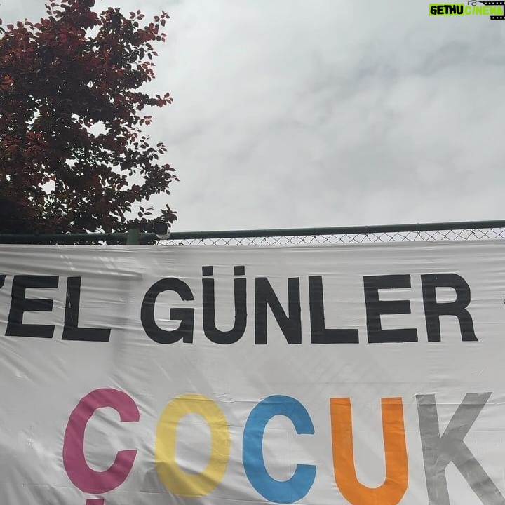Akasya Asıltürkmen - 2.6K Likes - En güzel bayram bu bayram! 🇹🇷🇹🇷🇹🇷#23nisanulusalegemenlikveçocukbayramı
@bumedmec
#tanıtım #ortaklık #eğitim #okul #boğaziçi #bumedmeckosuyolu