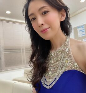 Akiko Hinagata Most Liked Photos and Posts