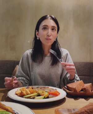 Akiko Hinagata Instagram - 大好きなダイナーでランチ
グリル野菜絶品すぎて
いつも旦那さんのもちょっともらっちゃう
#ランチ