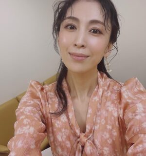 Akiko Hinagata Instagram - お久しぶりの旅サラダ
名古屋喫茶店巡りの旅はいかがでしたか？
喫茶店奥げ深いです
またゆっくり遊びに行かせていただきます
#旅サラダ
#名古屋喫茶店巡り