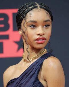 Akira Akbar Instagram - first @bet awards 🫶🏽 @dior styled by @thomaschristos glam @tashareikobrown hair @kittywedie