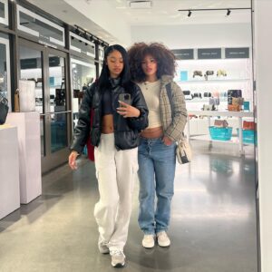 Akira Akbar Instagram - with ease 🖤