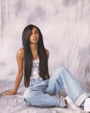 Akira Akbar Instagram - if your girl only knew..

shot by @mr_dadams 
styled by @treneztheceo 
hair @kittywedie 
makeup @mylahmorales x @tatcha