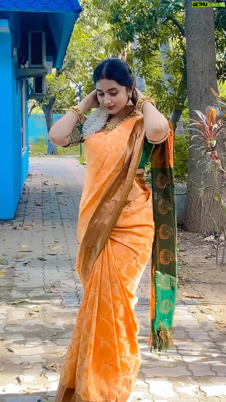 Akshaya Kandamuthan Instagram - Saree @mokshe_rental_destination