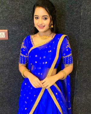 Akshaya Kandamuthan Instagram - Beautiful blue dress 💙 @visha_boutique_