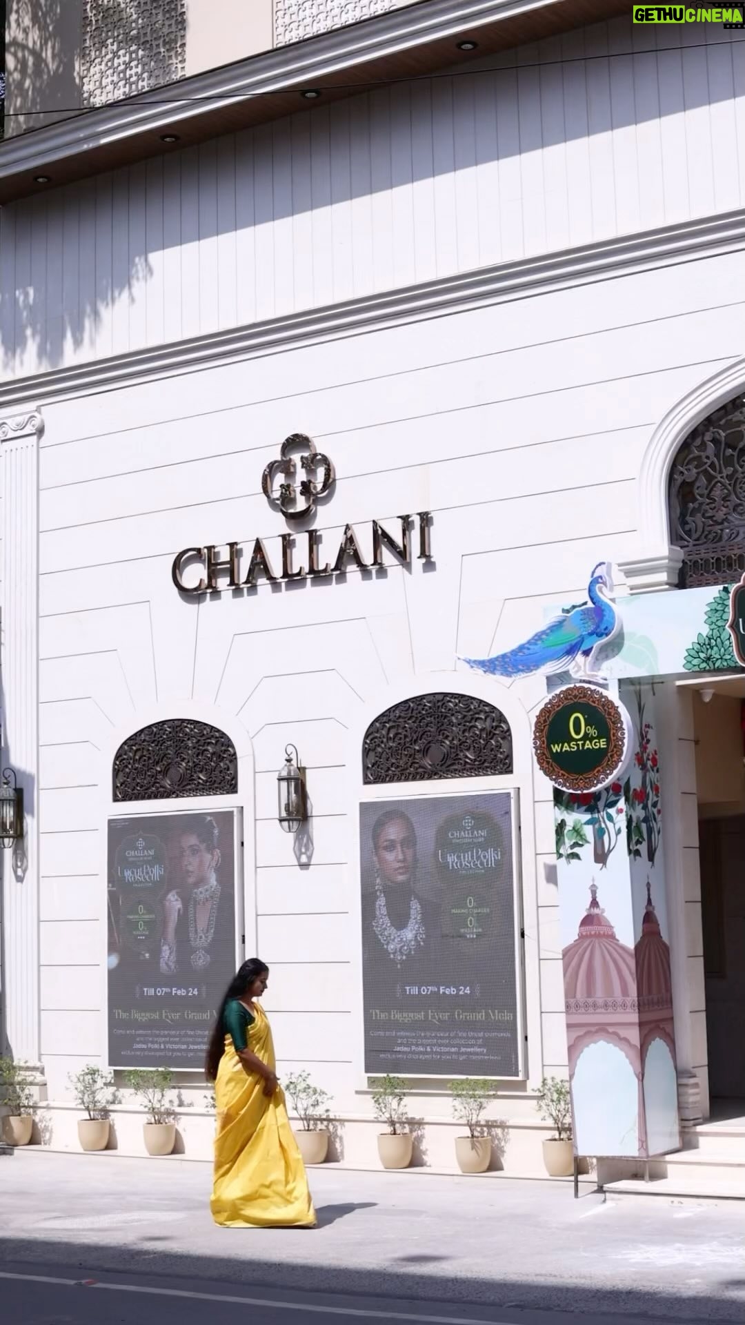 Akshaya Kandamuthan Instagram - Dreaming of being a bride? @*challani_jewellery* in T Nagar is a haven for concept-oriented jewelry. The Grand Mela, featuring Uncut Polki Rosecut, is a modern bride’s delight! Don’t miss out on the unique designs and special offers—0%* Making Charges & 0%* Wastage. Just drop in before the offer ends. @_1click_studio 📷 #ChallaniJewellery #ModernBride #GrandMela #UniqueElegance #Mela #uncut #uncutjewellery #uncutdiamonds #uncutpolki #uncutpolkijewellery #uncutkundan #jadaujewellery #jadau #jadaupolki #polki #polkijewellery #polkinecklace #polkisets #bride #bridaljewellery #bridalwear #victorian #victorianjewelry #rosecut #rosecutdiamonds #rosecutjewelry #diamond #diamondjewelry #diamondnecklace