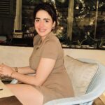 Akshitaa Agnihotri Instagram - Skin on glow ✨✨money on grow ✨💰 . . #glow #grow #money #thankyouangels