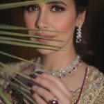 Akshitaa Agnihotri Instagram - Makeup and Hair: @ojasrajani Photography: @lsd.photography.official Muse: @akshitaa.agnihotri Outfit: @pawanandpranav Jewellery: @malkishjewels Venue: @jwsahar . . . . . #lsdphotography #akshitaaagnihotri #ojasrajani #ojasrajaniacademy #indianbride #makeup #hairstylist #televisionactress #actress #actorslife #model #beauty #beautiful #viralpost #picoftheday