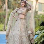 Akshitaa Agnihotri Instagram - Makeup and Hair: @ojasrajani Photography: @lsd.photography.official Muse: @akshitaa.agnihotri Outfit: @pawanandpranav Jewellery: @malkishjewels Venue: @jwsahar . . . . . #lsdphotography #akshitaaagnihotri #ojasrajani #ojasrajaniacademy #indianbride #makeup #hairstylist #televisionactress #actress #actorslife #model #beauty #beautiful #viralpost #picoftheday