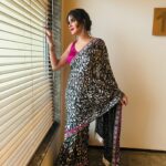 Akshitaa Agnihotri Instagram - Akshata in our Brasso printed georgette black n silver sari teamed with a hand embroidered zardozi border in silver n hot pink finished with hot pink facing n teamed with a hot pink sequenced choli for an ultra glam look.. #akshitaaagnihotri #sangeetakrishnani #saree #indianoutfit #fashion #outfitinspiration #outfitoftheday