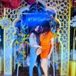 Akshitaa Agnihotri Instagram - Missing my laal peels mera yaara mera Neela @sumrinauae @djsketchdubai @montypanesarphotography 😍🥰 @dubai @visit.dubai @lovindubai #