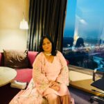 Akshitaa Agnihotri Instagram - @wowtalk.in an evening listening toy daughter @akshitaa.agnihotri