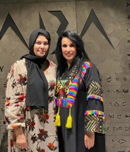 Alaa Shakir Instagram - @nadiya_boulbars نورتينا وشرفتينا اليوم المصممه والصديقه والأخت ناديه#الاء_شاكر