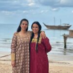 Alaa Shakir Instagram - احداث جديده كل يوم مفاجئات ياترى ماذا تتوقعون احداث حلقة اليوم من #مسلسل_البوم على قناة @abudhabitv و @adtvmena كل يوم الساعة 11توقيت الامارات اليوم في البوم حدث مهم 😱🫢 #الاء_شاكر #عمر_الملا #رحاب_العطار #ياسر_حارب #الأسعد_الوسلاتي #جاسم_بوحجي #منصور_الفيلي